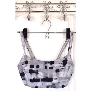 LULULEMON 🔳 Sports Bra